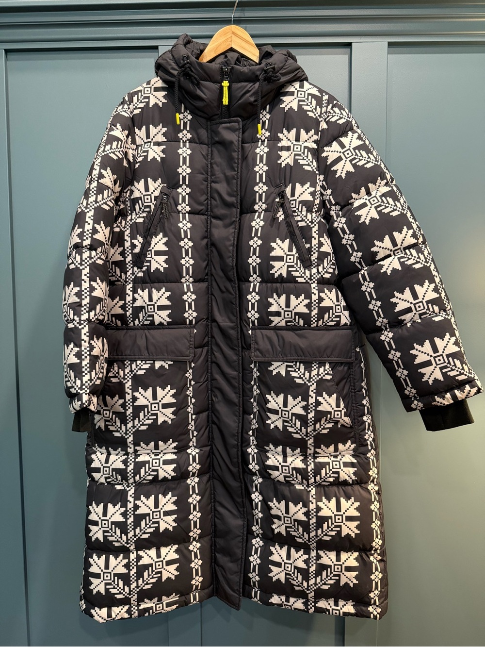 Boden Black & White Patterned Long Puffer Coat with Hood